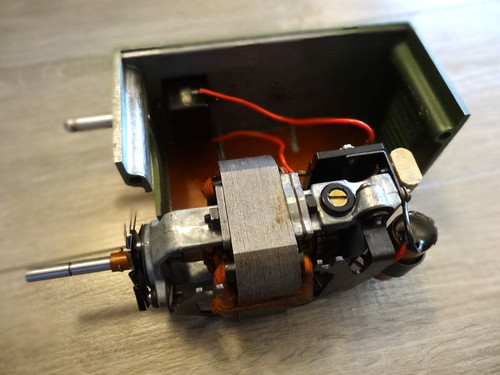 Moteur elna 220 volts cache - 220, +