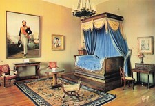 37 AMBOISE LE LIT AU CHIFFRE DU ROI LOUIS PHILIPPE