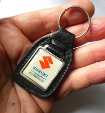 Ancien porte clé Automobiles Suzuki