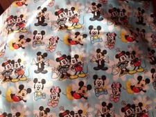 coupon tissu   enfant    " Mickey  "     80   X   105   cm