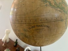 Lebègue Globe terrestre de 30cm de diamètre,
