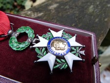 France -  Belle Médaille de Chevalier de la Légion d'Honneur, centre miroir or