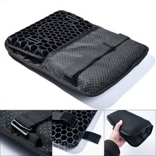 Coussin d'assise en gel avec creux pour structure en nid d'abeille pour une resp