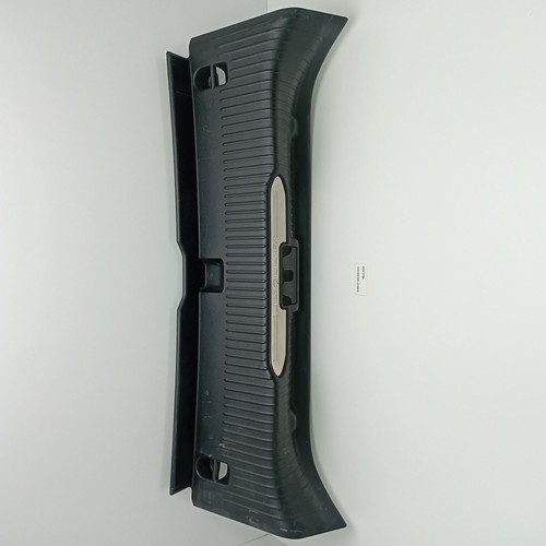Plaque seuil coffre - plaque,