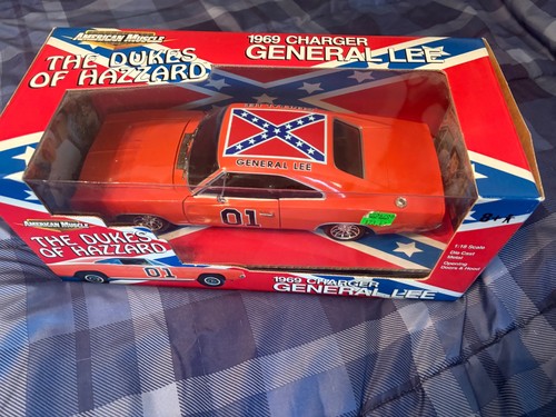 The dukes hazzard general - dukes,