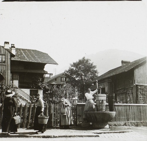 Village femmes fontaine - village,