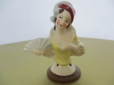 Lady with Flirty Eyes & Fan