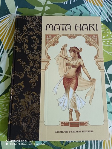 Tirage tête mata hari - de,