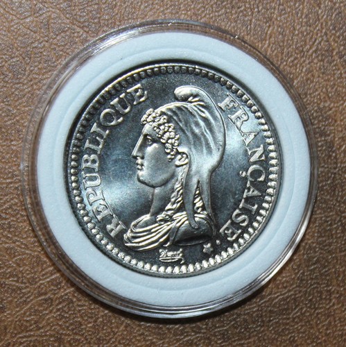 Magnifique franc république - franc,