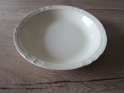 Plat rond creux bords - ,