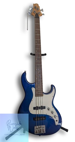 Guitare basse électrique