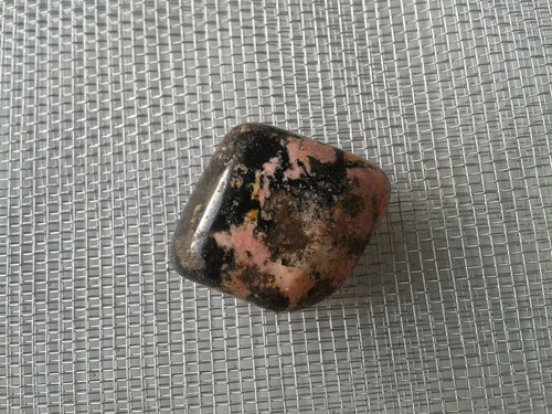 Rhodonite rose pakistan - rhodonite, du