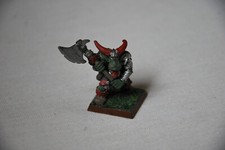 BLACK ORC WITH AXE 3 Warhammer Fantasy / The Old World OOP (metal, painted)