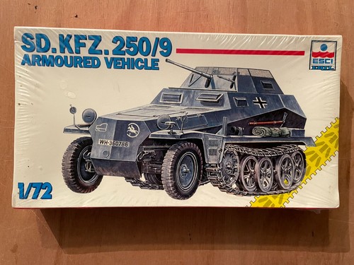 Esci 8371 sdkfz 250 - 1/72,