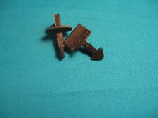  2 clips de fixation boitier