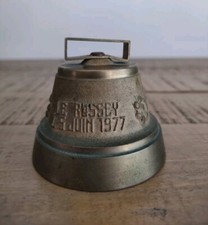 Petite Cloche en Bronze /