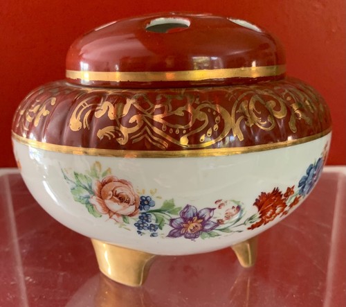 Pot pique fleurs porcelaine - fleurs,