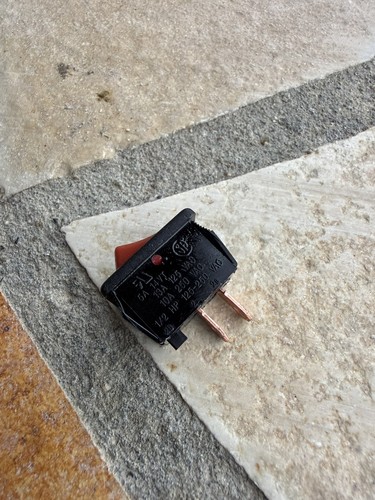 Bouton arrêt poignée