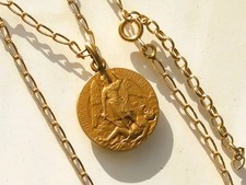 BELLE MEDAILLE de St MICHEL /