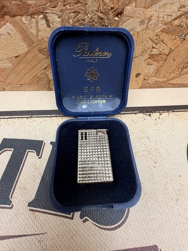 Partner half lighter - lighter, briquet