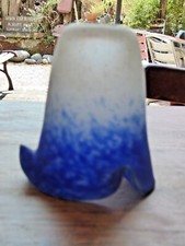 ANCIENNE TULIPE EN PATE DE