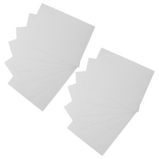 100 présentoirs en carton