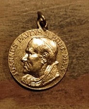 Médaille Religieuse Ancienne