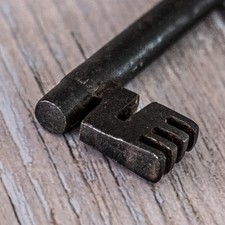 Belle clé ancienne en fer forgé – XIXe siècle – 11 cm key antique