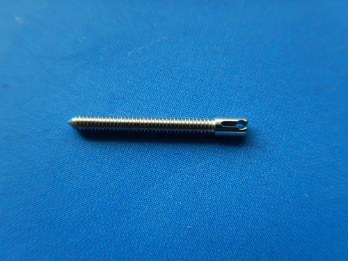 Tige femelle brisée fendue - 1,