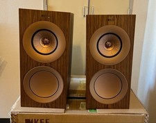 kEF R3 speakers with original