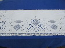 Dessus de cheminée N°14 ou de meuble  lin  dentelles broderie   accidents