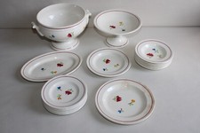 Ancienne dinette de poupée en