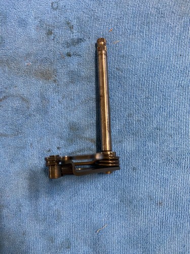 Axe selecteur suzuki 125 - , gt