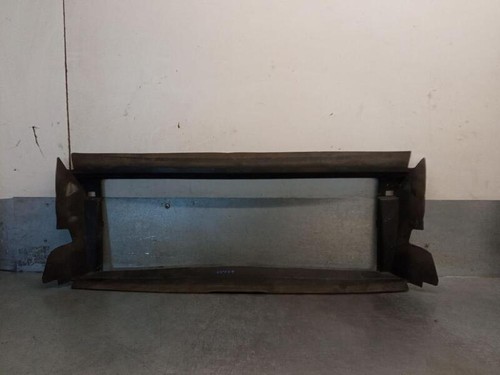 Lr022390 calandre avant land - calandre,