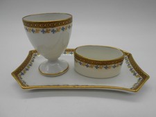 SUPERBE SERVICE A OEUF 