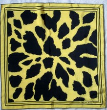 -Superbe foulard  MICHEL JORDI