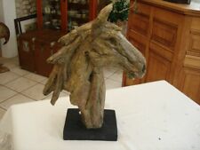 Grande sculpture d'une TETE de CHEVAL en composite, finition bois H 50 cm TBE