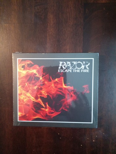 Razor escape the - razor-escape, deluxe