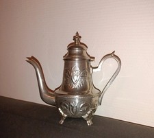 théière métal argenté