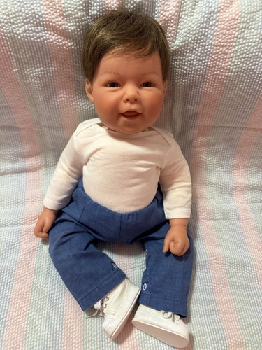 Lee middleton doll brown - doll,