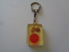 ANCIEN PORTE CLE RESINE  CAFE