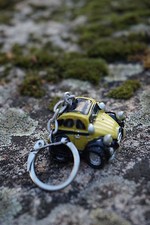 39510 F  FIGURINE  PORTE CLE