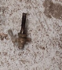 * robinet essence a levier