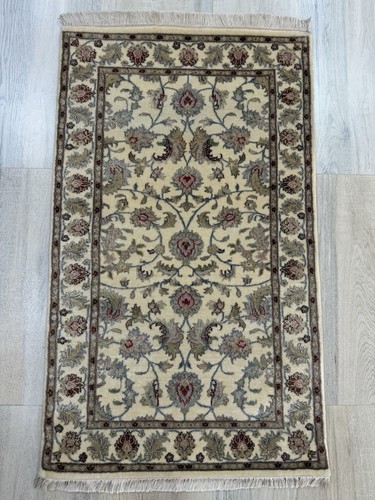 Petit tapis vintage noué - , à