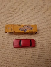 DInky Junior RENAULT R8 ROUGE