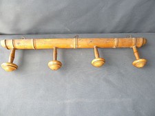 Ancienne patère en bois porte