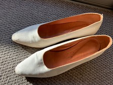 ESCARPINS DE MARIAGE POINTURE 37 EN SOIE SAUVAGE, COULEUR BLANC NACRÉ