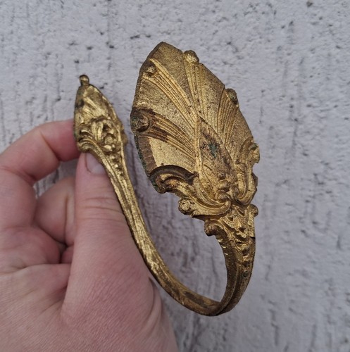 Ancienne embrasse attache - /,