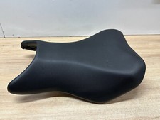 UNE SELLE SIEGE PILOTE AVANT MOTO SUZUKI 750 GSXS GSX-S 13K0