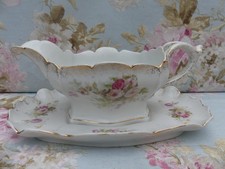 Porcelaine de limoges Bernardaud ? très belle Saucière 1900 Roses anciennes COSY